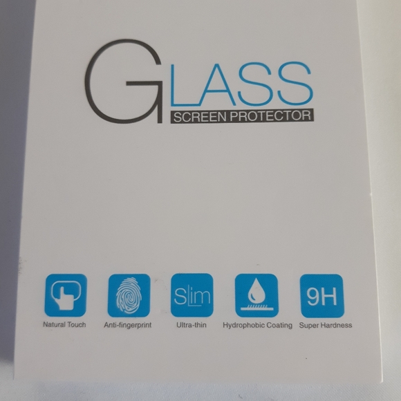 New Maxboost Tempered Glass Screen Protector for iPhone 7 plus / 8 plus - Picture 2 of 5